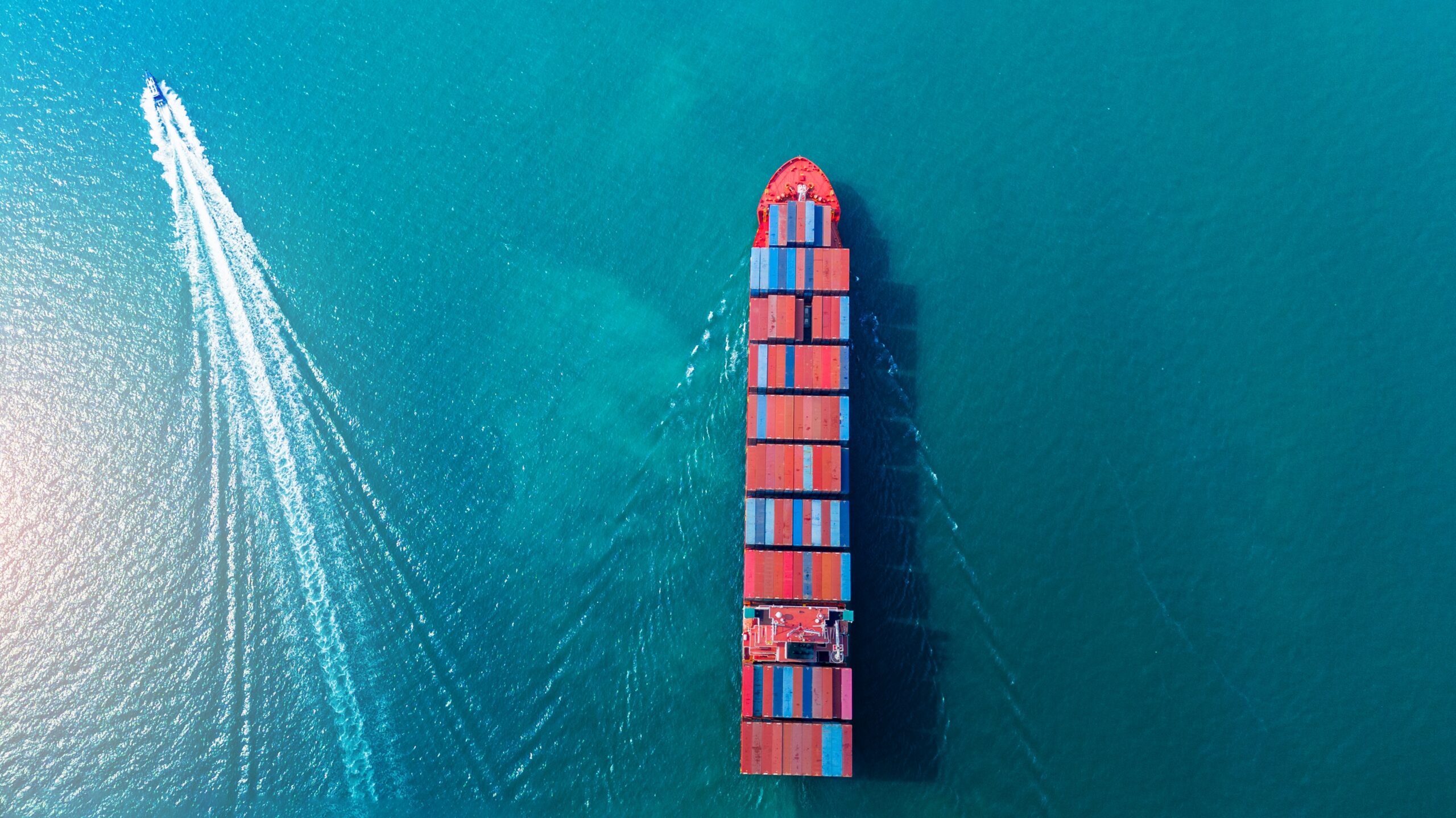 Cargo container ship transporting in sea